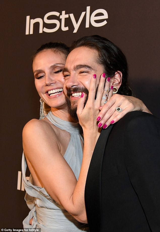 Siêu mẫu Heidi Klum quyến rũ, say đắm ôm hôn tình trẻ ở sự kiện - ảnh 6