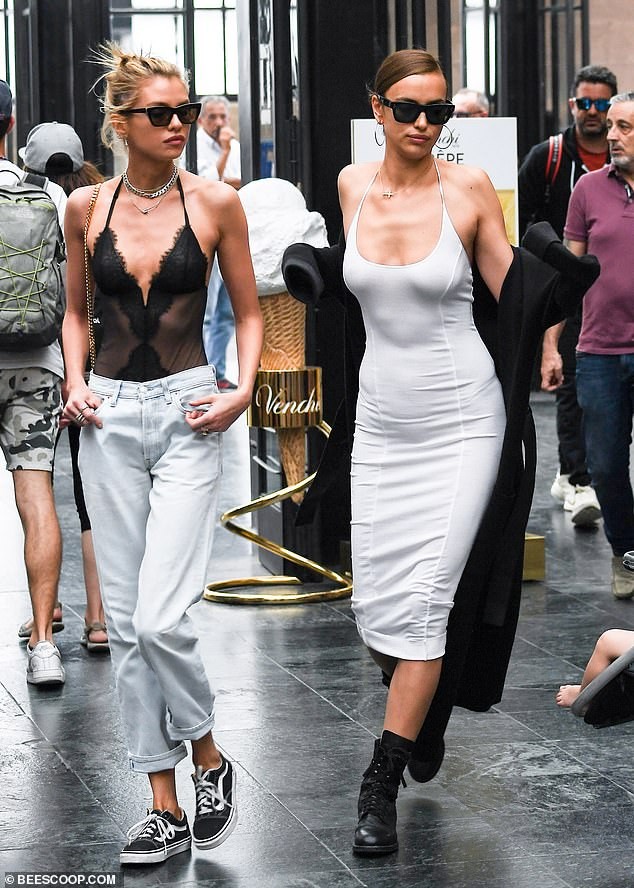Hậu chia tay bạn trai, Irina Shayk nắm tay siêu mẫu đồng tính dạo phố - ảnh 6