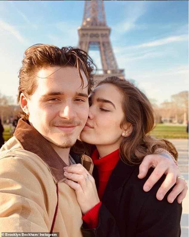 Hana Cross diện mốt ngực trần, lẻ bóng đi sự kiện sau chia tay Brooklyn Beckham - ảnh 6