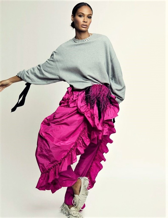 Mê mẩn ngắm Joan Smalls - 'viên ngọc đen' của làng mốt - ảnh 12