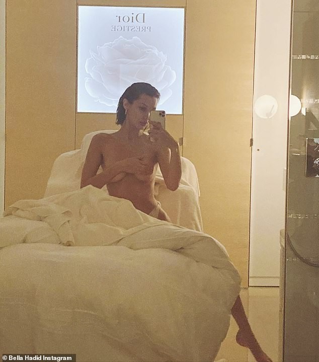 Bella Hadid tung ảnh bán nude trên giường hút triệu like - ảnh 1