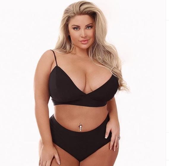 Ngất ngây ngắm siêu mẫu ngoại cỡ quyến rũ hàng đầu thế giới với bikini - ảnh 6
