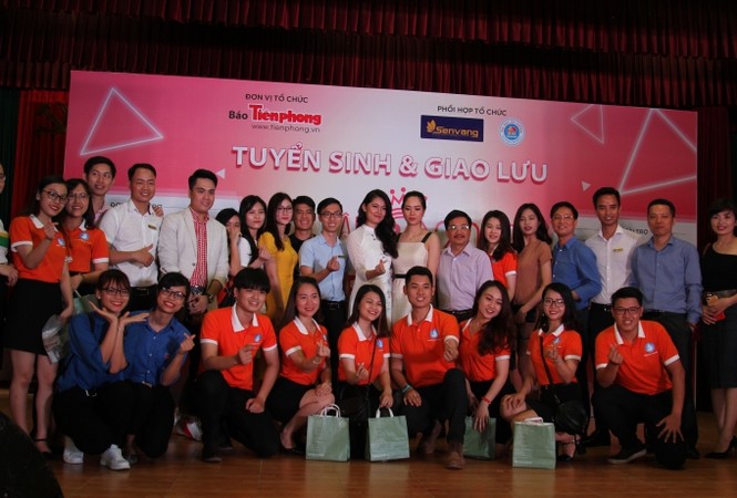 Hoa hậu Việt Nam 2018: tuyển sinh và giao lưu với sinh viên Đại học Hải Phòng - ảnh 1