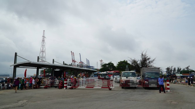 Công an Hải Phòng bắt hàng loạt cán bộ bến phà tuyến đảo Cát Bà - ảnh 1