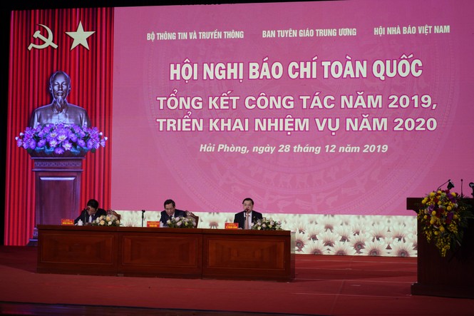 Nhìn lại những ưu khuyết điểm của báo chí toàn quốc 2019 - ảnh 2