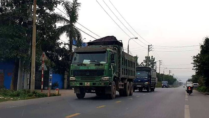 Xe quá tải lộng hành trên quốc lộ 18 - ảnh 10