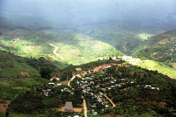 Phóng sự ảnh: Mưu sinh dưới chân núi Ngọc Linh - ảnh 10