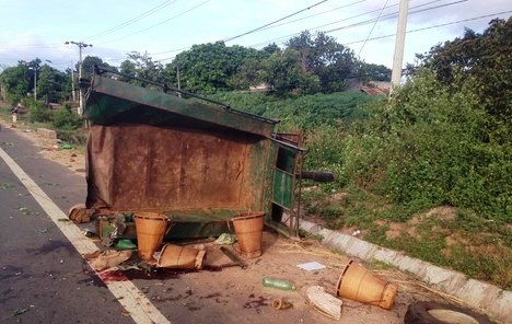 Hiện trường vụ tai nạn giao thông xảy ra ngày 6/7, trên đường Trường Sơn Đông (đoạn qua làng Ó, xã An Trung, huyện Kông Chro, Gia Lai)
