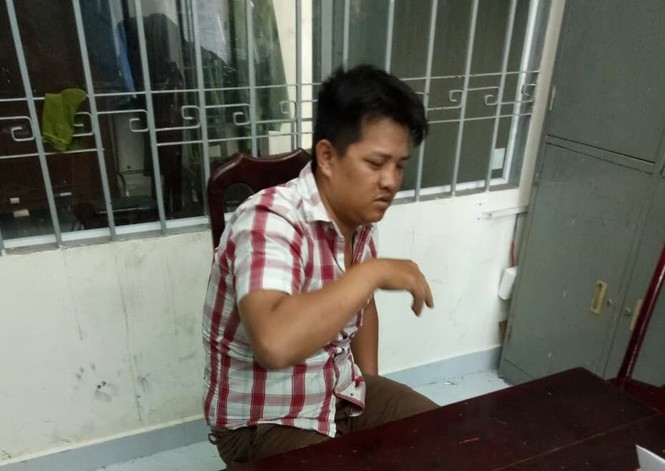Tạm giữ nghi phạm lẻn vào trường học dâm ô học sinh - ảnh 1