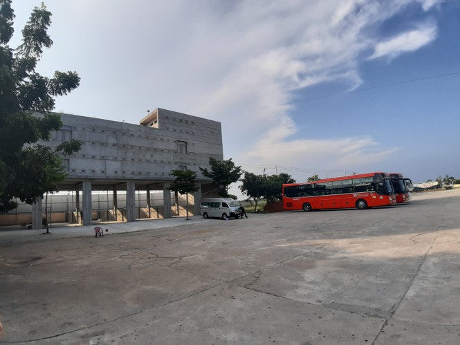 Ngang nhiên biến kho hàng bến xe thành… nhà yến! - ảnh 3