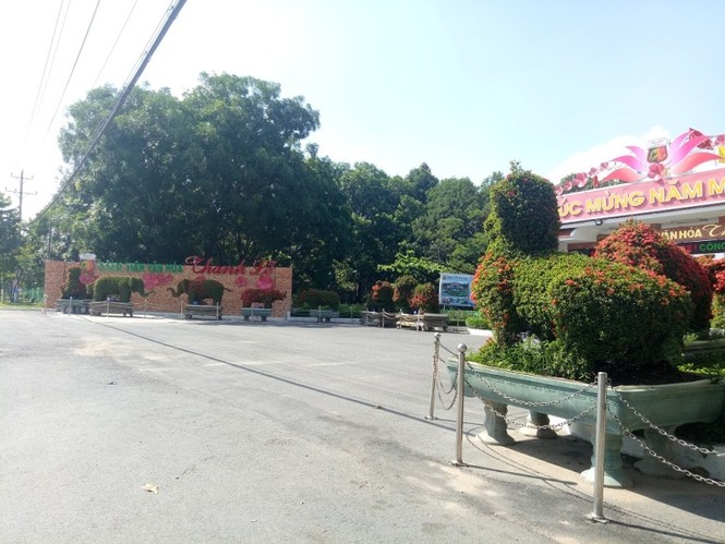 Bên trong công viên Thủ Dầu Một bị “xẻ thịt” để kinh doanh - ảnh 1