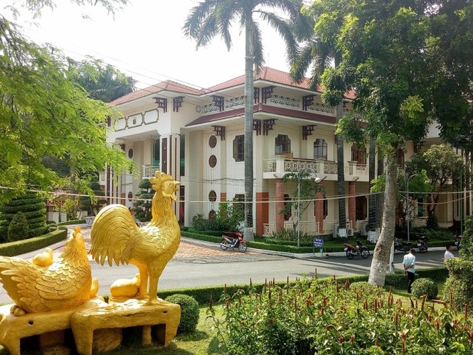 Bên trong công viên Thủ Dầu Một bị “xẻ thịt” để kinh doanh - ảnh 23