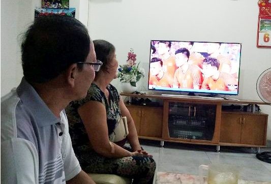 Mẹ cầu thủ Anh Đức dự đoán Việt Nam thắng 2-1 trước Philippines - ảnh 4