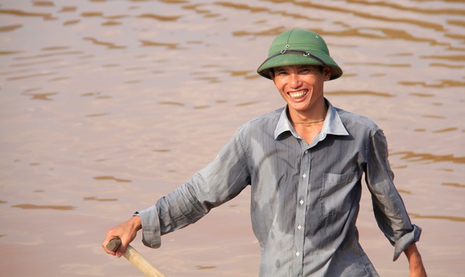 Chuyện ghi dọc đường cứu trợ - ảnh 1