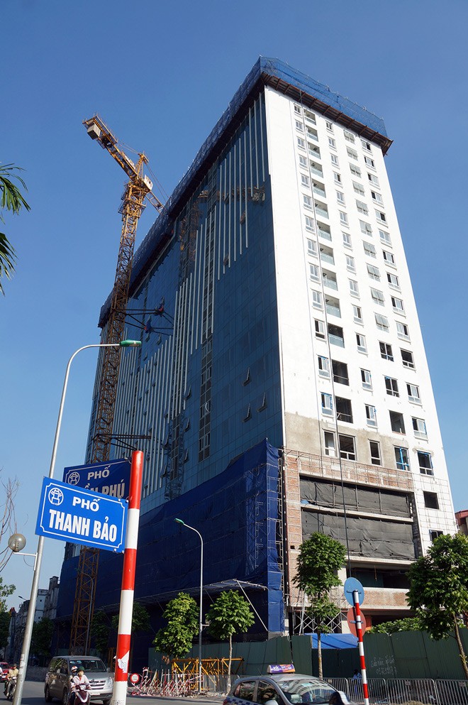 Vụ 8B Lê Trực: Vì sao chưa phá dỡ giai đoạn 2? - ảnh 1
