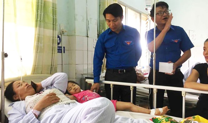 Xe tải đâm xe khách, 13 người chết: Hé lộ nguyên nhân - ảnh 2