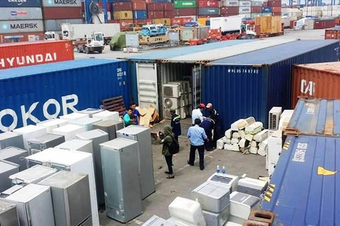 Việt Nam nguy cơ trở thành 'bến đỗ' rác thải, phế liệu - ảnh 1