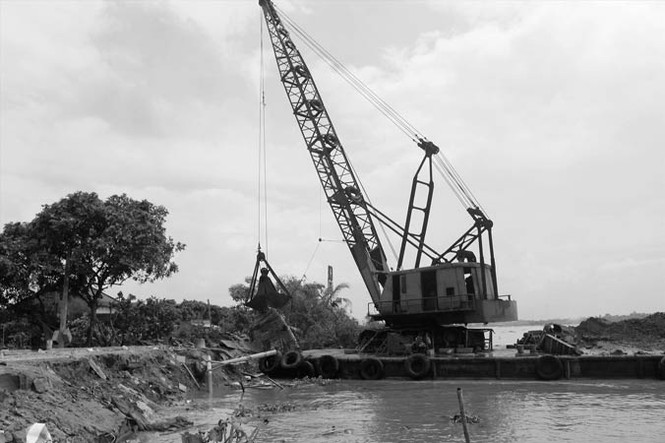 Nỗi ám ảnh mang tên… sạt lở: Gia đình ly tán - ảnh 1