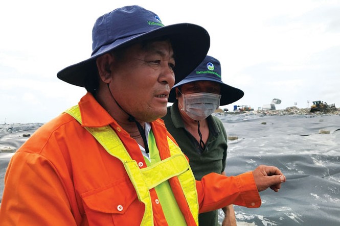 Trên công trường xử lý rác thải Ða Phước