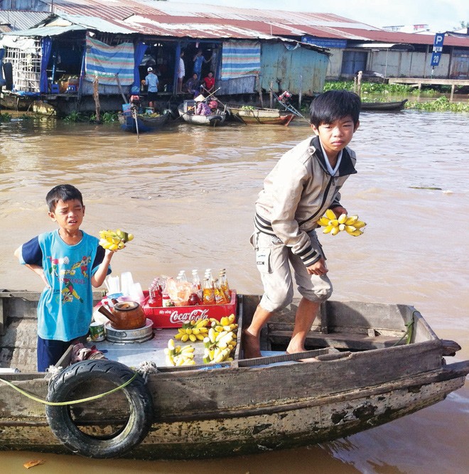 Bồng bềnh với “văn hóa nổi” - ảnh 1