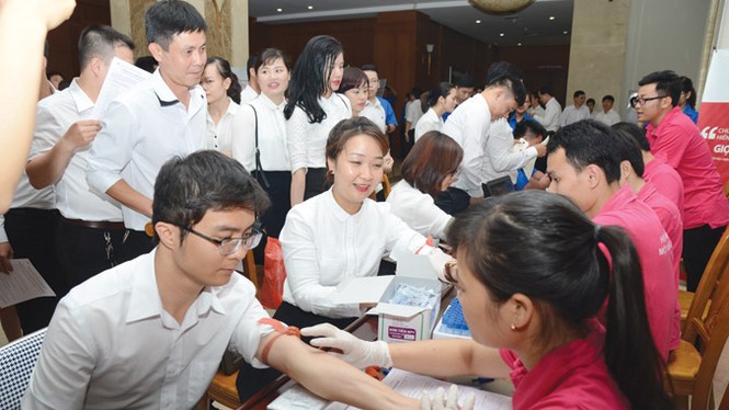 225 đơn vị máu và những tấm lòng cao cả - ảnh 1