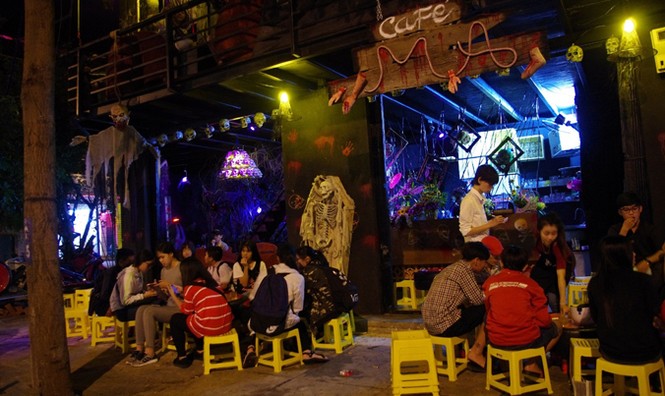 Cà phê “độc, lạ” ở Buôn Ma - ảnh 2