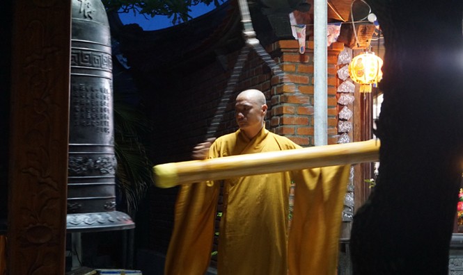 Sinh Tồn giữa vùng biển nóng - ảnh 1
