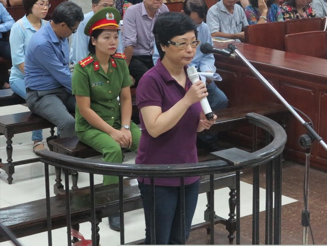 Xét xử Châu Thị Thu Nga: Khai đến tiền 'chạy' là mất tín hiệu - ảnh 1