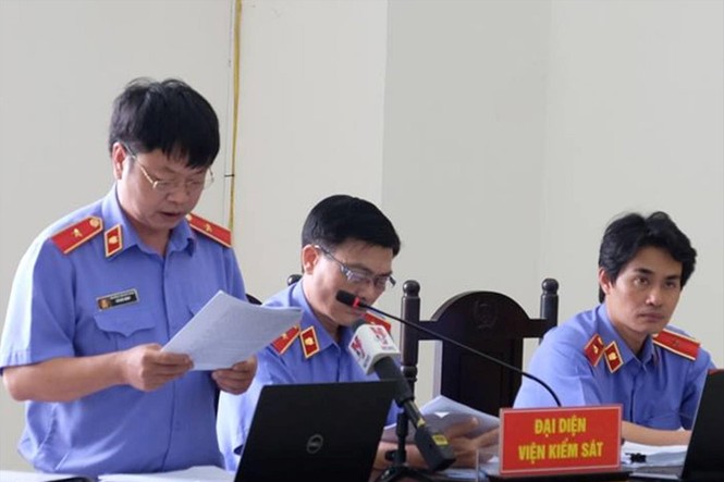 Không có căn cứ chuyển tội danh cho ông Đinh La Thăng - ảnh 1