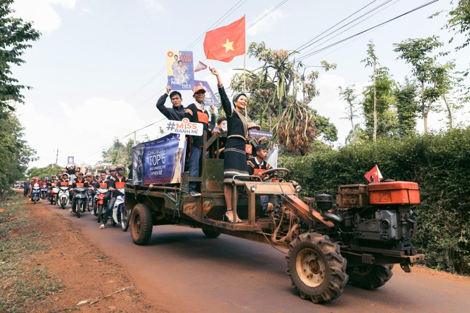 H’Hen Niê: Không muốn là 'cô gái phấn son, hàng hiệu' - ảnh 12