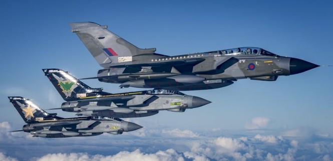 Không quân Anh kỷ niệm 40 năm phục vụ của máy bay Tornado GR4 - ảnh 2