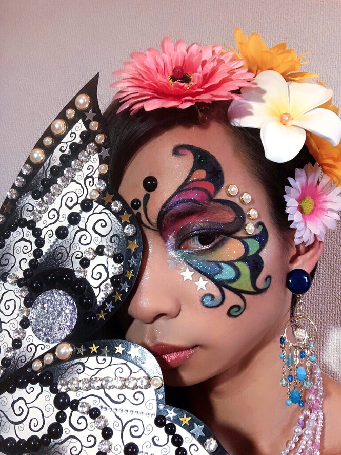 Du học sinh làm Drag Queen ở Nhật - ảnh 1