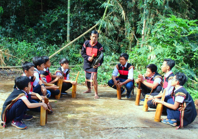 Mê đắm từng nhịp chiêng tre của dân tộc Ê Đê - ảnh 2