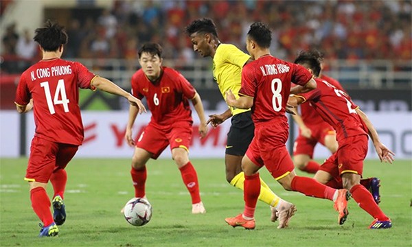 Việt Nam vs Malaysia (2-0): Chiến thắng của sự thực dụng - ảnh 23