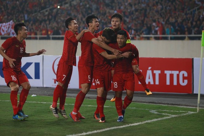 Hàng công bùng nổ, U23 Việt Nam thắng kỷ lục Thái Lan - ảnh 3