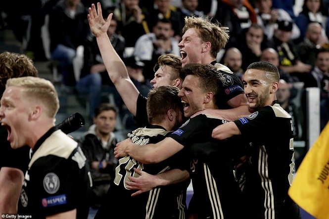 Tạo 'địa chấn' ở Italia, Ajax tiễn Juventus khỏi Champions League - ảnh 2