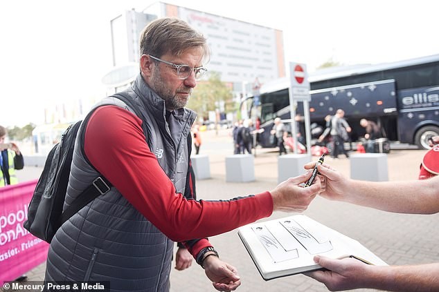 Liverpool chốt danh sách đến Barcelona: ‘Trọng pháo’ trở lại - ảnh 1