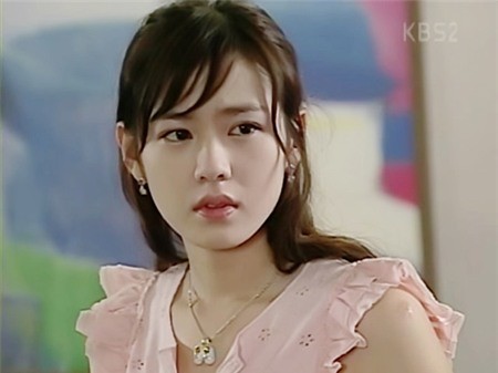 Chị đẹp 'Hạ cánh nơi anh' vượt mặt Song Hye Kyo để trở thành mỹ nhân đẹp nhất châu Á - ảnh 2
