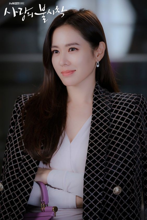 Chị đẹp 'Hạ cánh nơi anh' vượt mặt Song Hye Kyo để trở thành mỹ nhân đẹp nhất châu Á - ảnh 8