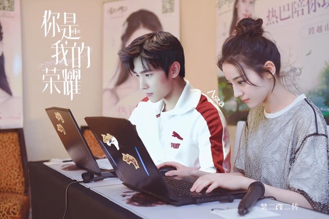 Ngợp thở với loạt hình 'bốc lửa' của vợ Lý Liên Kiệt - Hoa hậu Châu Á thời trẻ - ảnh 13