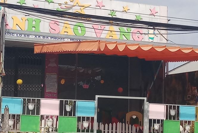 Bản tin 8H: Cô giáo dùng dép kẹp cổ, đánh trẻ nứt xương hàm mặt - ảnh 1