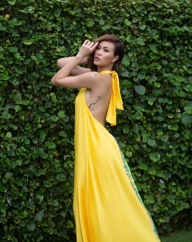 Siêu mẫu Phương Mai khoe cơ thể nóng bỏng và hình xăm bí ẩn - ảnh 7