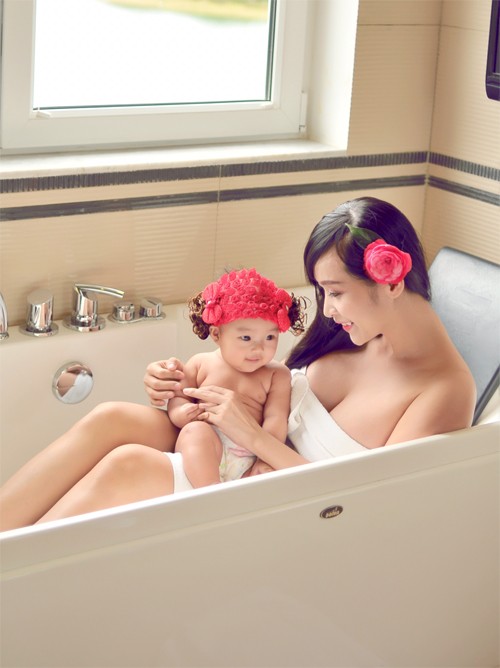 Đọ độ nóng bỏng của những nàng 'cave' hot trên màn ảnh - ảnh 8