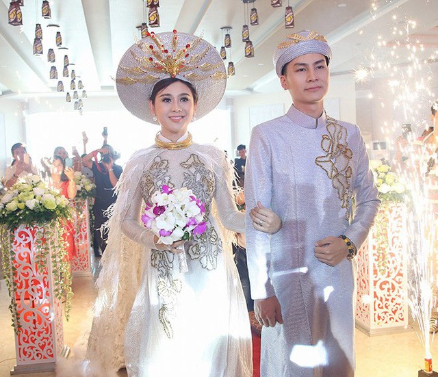 Lâm Khánh Chi khoe ảnh con trai 3 tháng có mũi cao vút giống cô - ảnh 3