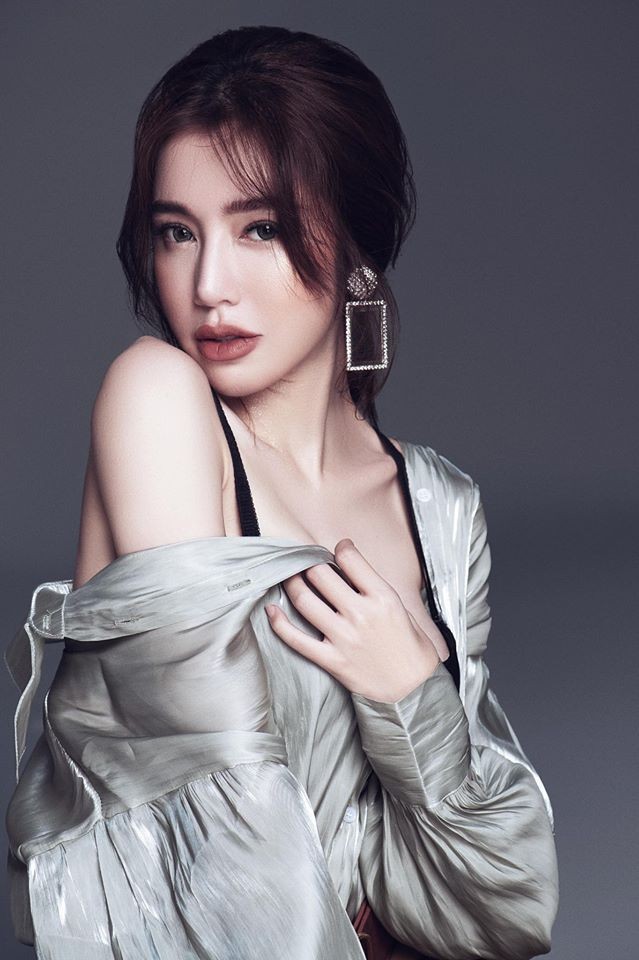 Elly Trần lại gây 'sốt' với loạt hình ảnh siêu 'nóng bỏng' - ảnh 1