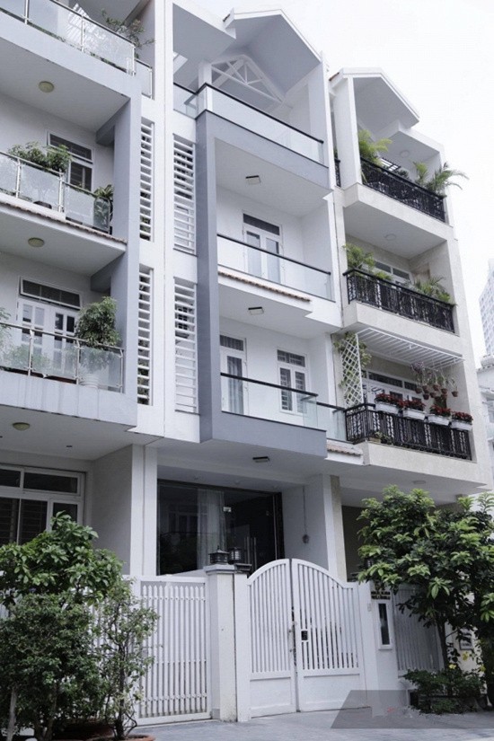 Trường Giang tiết lộ khối tài sản 'khủng' của Hari Won - Trấn Thành - ảnh 2