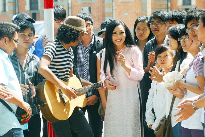Bất ngờ với hình ảnh diện áo không nội y của Phương Thanh 20 năm trước - ảnh 5