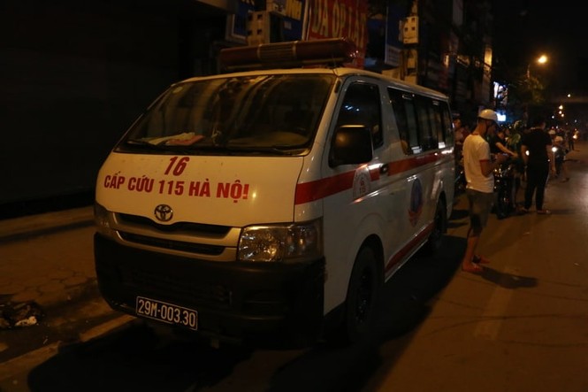 'Xe điên' đâm loạn xạ trên đường Láng, một nữ công nhân tử vong - ảnh 10
