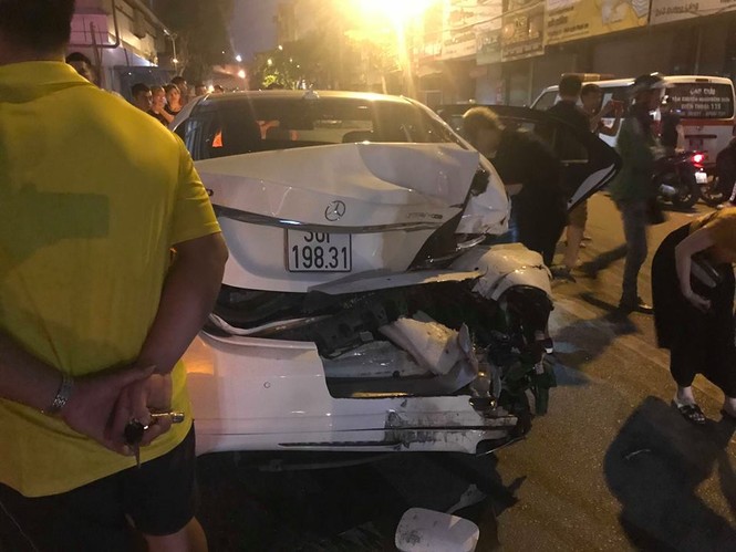 'Xe điên' đâm loạn xạ trên đường Láng, một nữ công nhân tử vong - ảnh 4