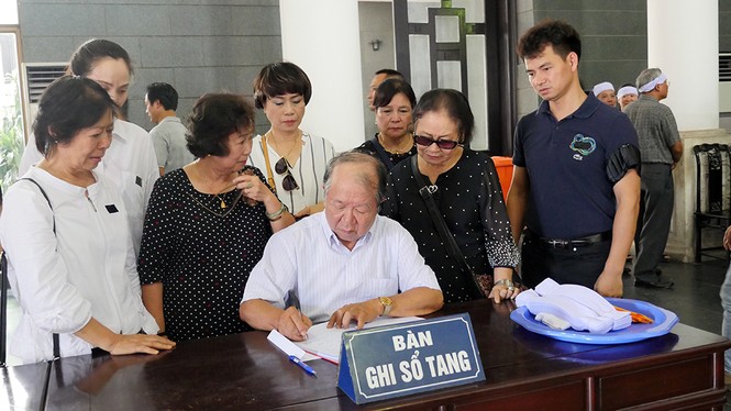 Nghệ sĩ Chiều Xuân, Lan Hương chia sẻ xúc động khi tiễn biệt NSƯT Quang Thái - ảnh 4